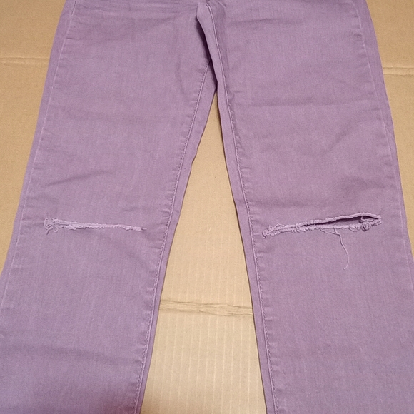 Aeropostale Designed NYC Knees Rips Grape Skinny High Waisted Jegging Jeans - Picture 4 of 11